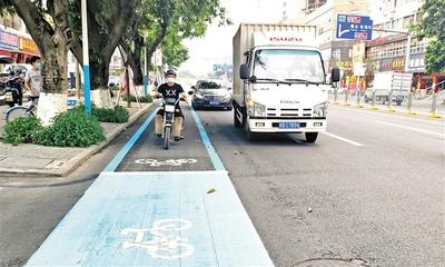 寶安創(chuàng)新施劃新型非機(jī)動車道 合理分配路權(quán)，優(yōu)化城市道路空間